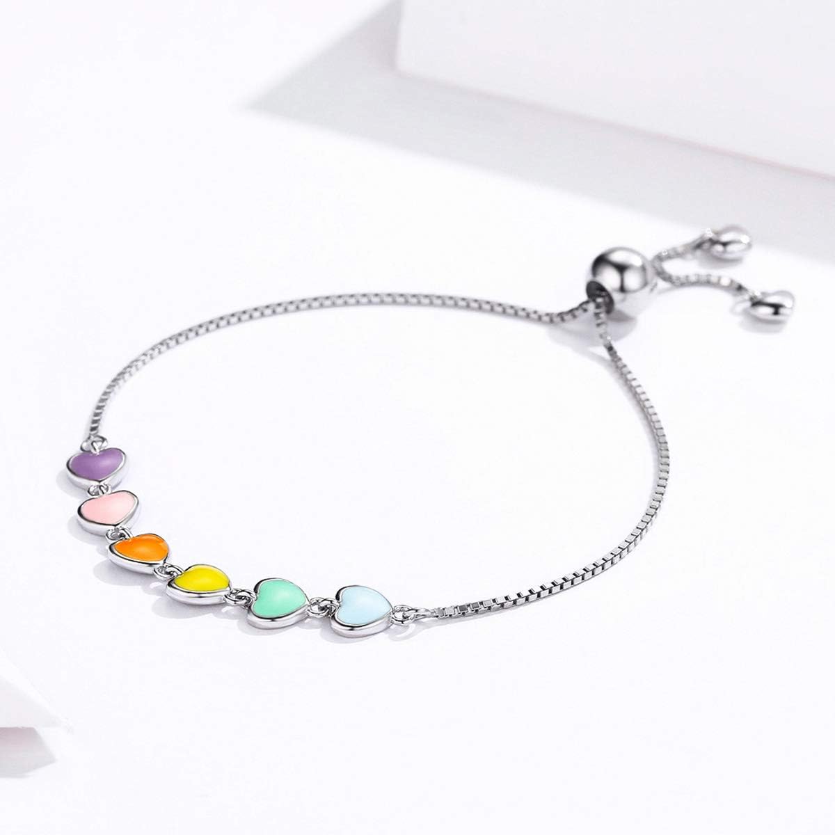 Justerbart armband med tassavtryck