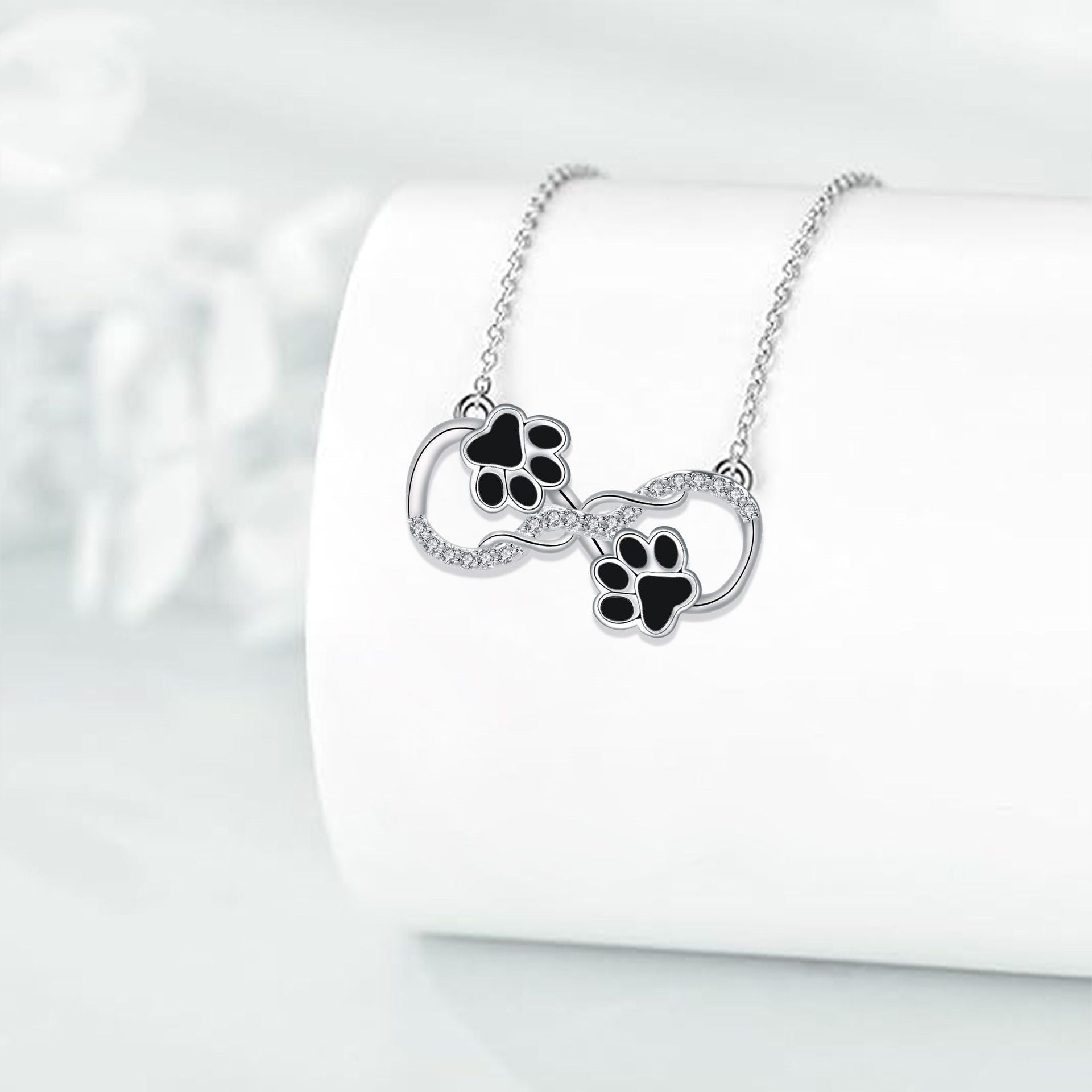 Halsband med hundtassar | Evig kärlek - hjärta med zirkon