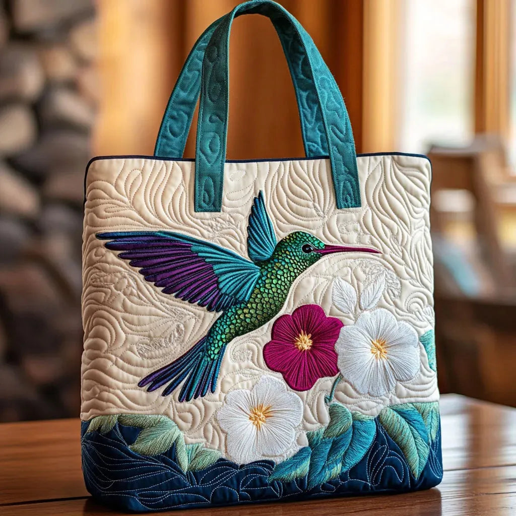 Handgjord quiltad väska – Kolibri och vit blomma