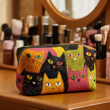 Quiltad necessär – Katt i trädgården