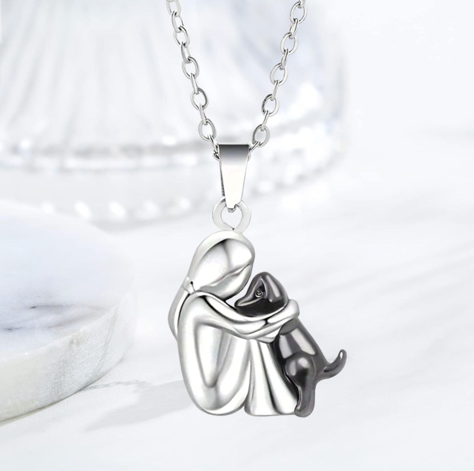 Lyckligt halsband med hundmotiv